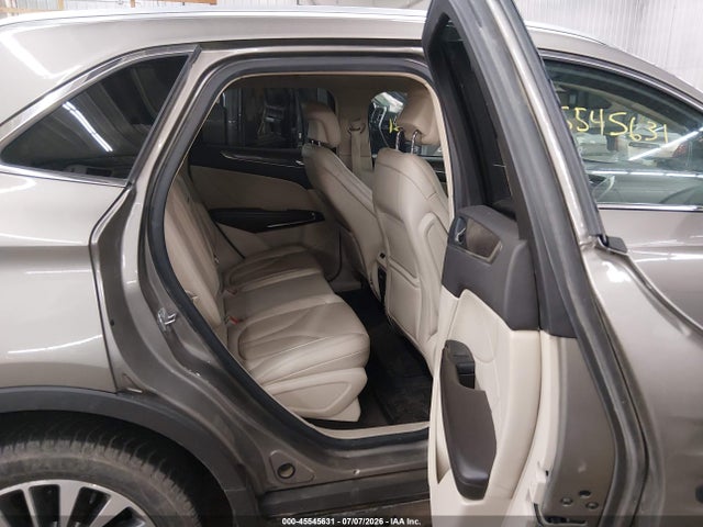 Продаж на аукціоні авто 2017 Lincoln Mkc Reserve, vin: 5LMCJ3D93HUL53964, номер лоту: 45545631