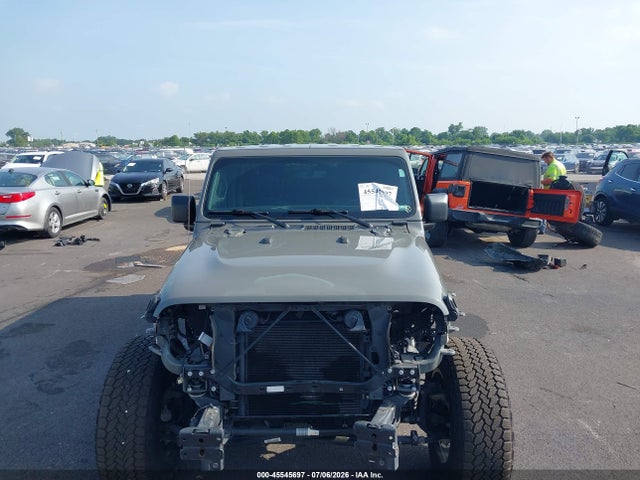 45545697 :رقم المزاد ، 1C4HJXEMXLW335594 vin ، 2020 Jeep Wrangler Unlimited Sahara 4x4 مزاد بيع