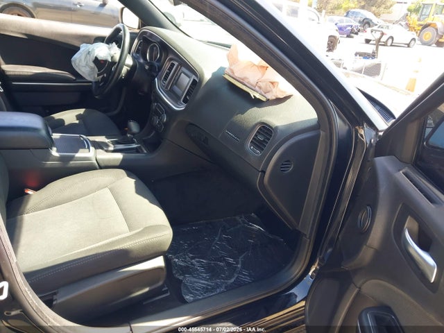 2C3CDXBG1GH228698 Dodge Charger Se
