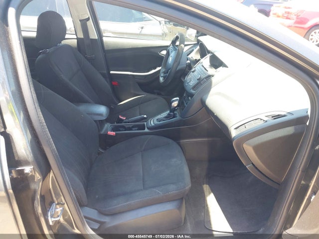Auction sale of the 2016 Ford Focus Se, vin: 1FADP3KE2GL380075, lot number: 45545749