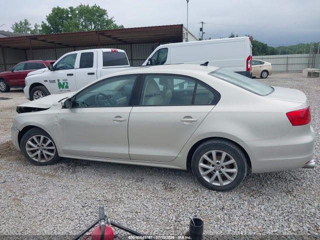 45545767 :رقم المزاد ، 3VWDX7AJ8BM385253 vin ، 2011 Volkswagen Jetta 2.5l Se مزاد بيع