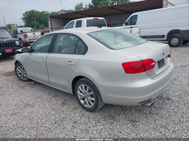 45545767 :رقم المزاد ، 3VWDX7AJ8BM385253 vin ، 2011 Volkswagen Jetta 2.5l Se مزاد بيع