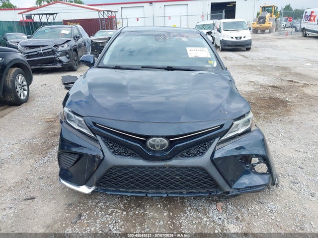 Продаж на аукціоні авто 2018 Toyota Camry Se, vin: 4T1B11HK3JU556861, номер лоту: 45545823