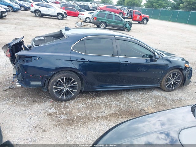 Продаж на аукціоні авто 2018 Toyota Camry Se, vin: 4T1B11HK3JU556861, номер лоту: 45545823