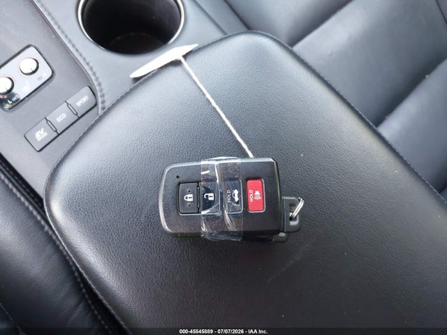 4T1BD1EB9GU056031 Toyota Avalon Hybrid Xle Premium