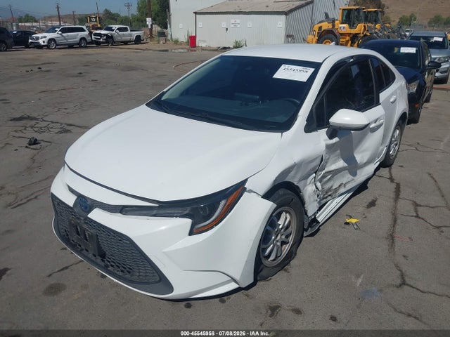 JTDEAMDE9NJ039266 Toyota Corolla Hybrid Le