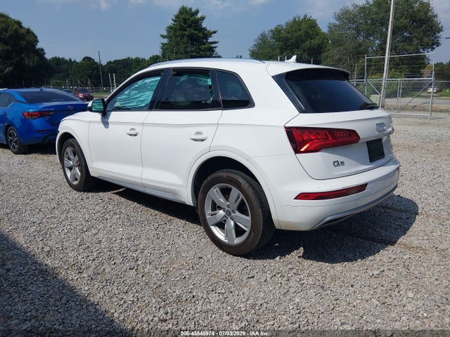 Audi Q5 2018 WA1ANAFY2J2213587 Image 3