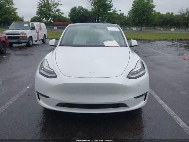 7SAYGAEE0NF429515 Tesla Model Y Long Range Dual Motor All-wheel Drive