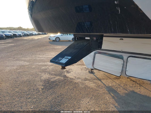 7M5FV4537NA004632 Alliance 40v