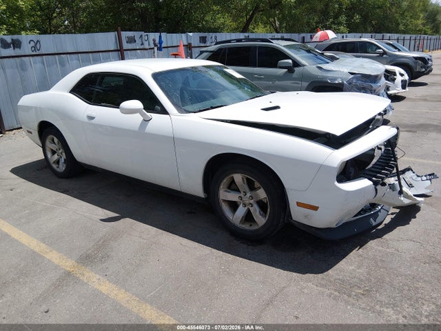 2014 Dodge Challenger Sxt მანქანა იყიდება აუქციონზე, vin: 2C3CDYAG1EH251063, აუქციონის ნომერი: 45546073