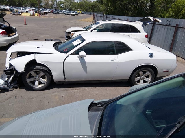 2014 Dodge Challenger Sxt მანქანა იყიდება აუქციონზე, vin: 2C3CDYAG1EH251063, აუქციონის ნომერი: 45546073