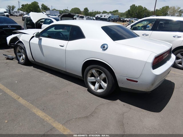 2014 Dodge Challenger Sxt მანქანა იყიდება აუქციონზე, vin: 2C3CDYAG1EH251063, აუქციონის ნომერი: 45546073