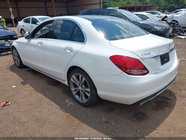 Продажа на аукционе авто 2015 Mercedes-benz C 300, vin: 55SWF4JB9FU077989, номер лота: 45546084