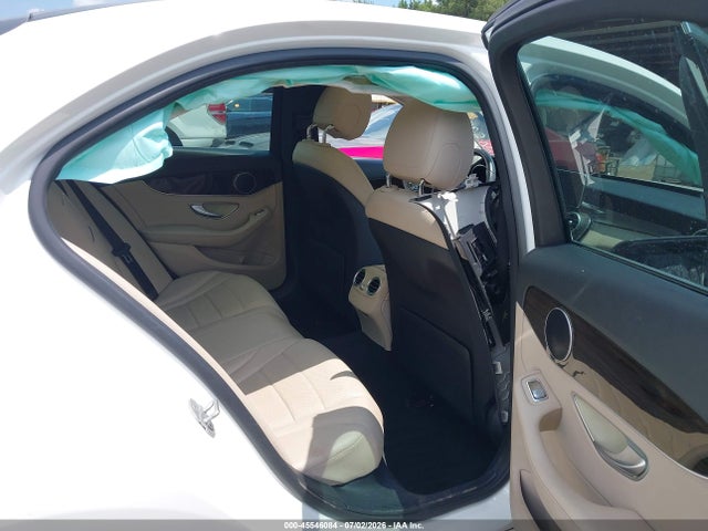 Продажа на аукционе авто 2015 Mercedes-benz C 300, vin: 55SWF4JB9FU077989, номер лота: 45546084