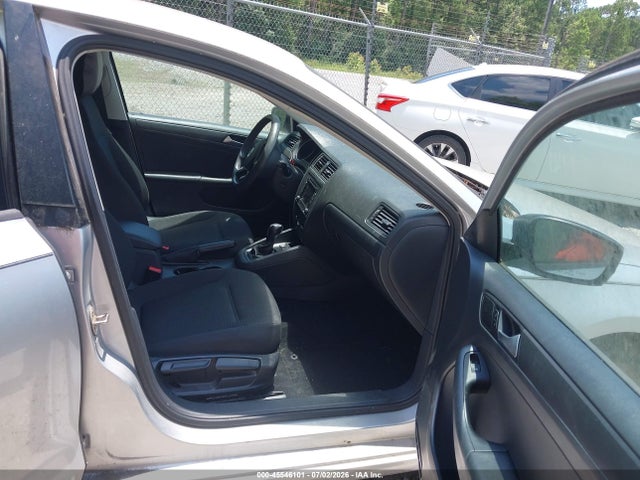 3VW2K7AJ8FM253802 Volkswagen Jetta 2.0l S