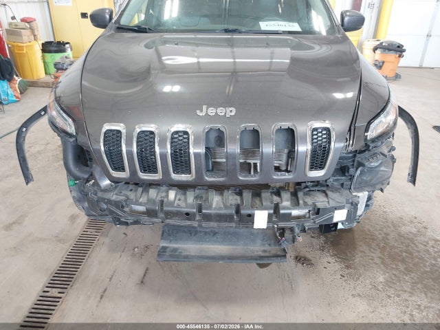 1C4PJMDX8JD607218 Jeep Cherokee Limited 4x4