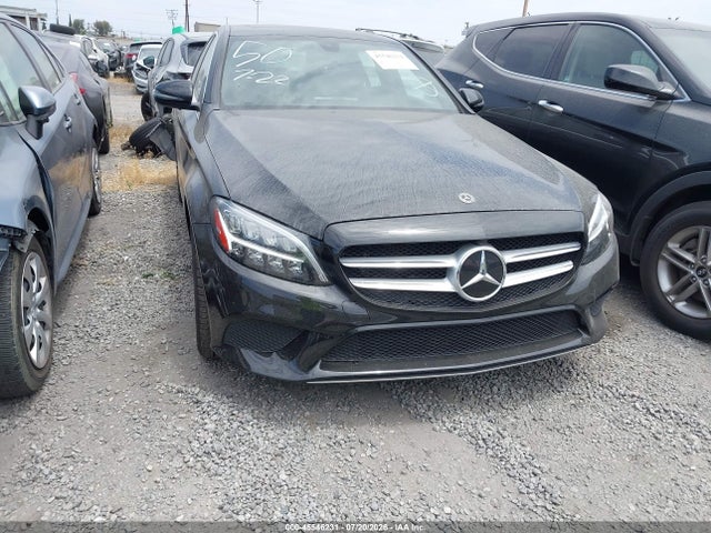 W1KWF8DB7MR631144 Mercedes-Benz C 300 Sedan