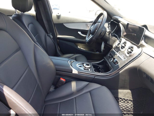 W1KWF8DB7MR631144 Mercedes-Benz C 300 Sedan