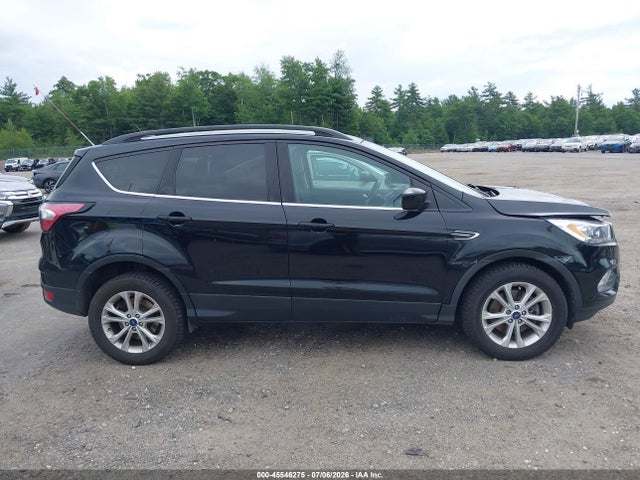 1FMCU9HD2JUC24356 Ford ESCAPE SEL