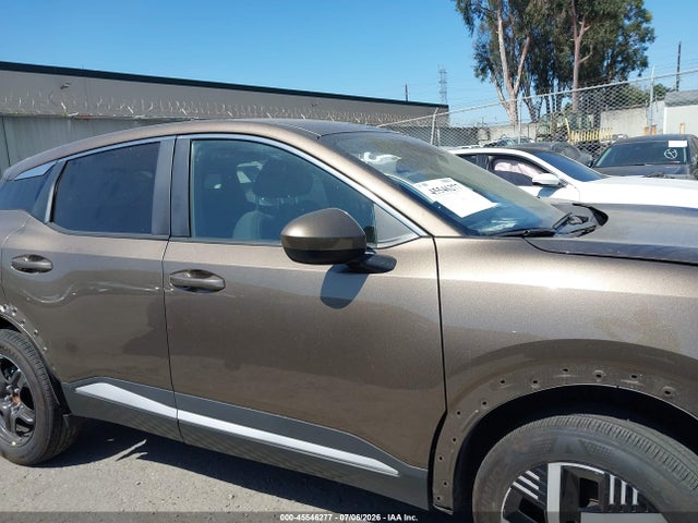 3N8AP6CA7SL440508 Nissan Kicks Sv Fwd