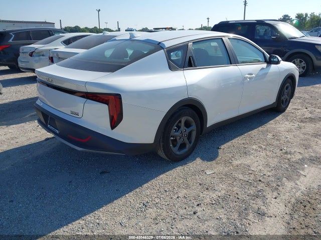 2025 Kia K4 Lxs მანქანა იყიდება აუქციონზე, vin: 3KPFT4DE3SE148006, აუქციონის ნომერი: 45546329