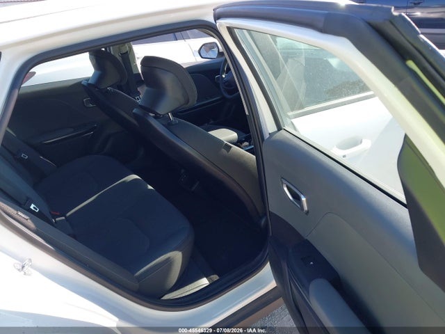 2025 Kia K4 Lxs მანქანა იყიდება აუქციონზე, vin: 3KPFT4DE3SE148006, აუქციონის ნომერი: 45546329