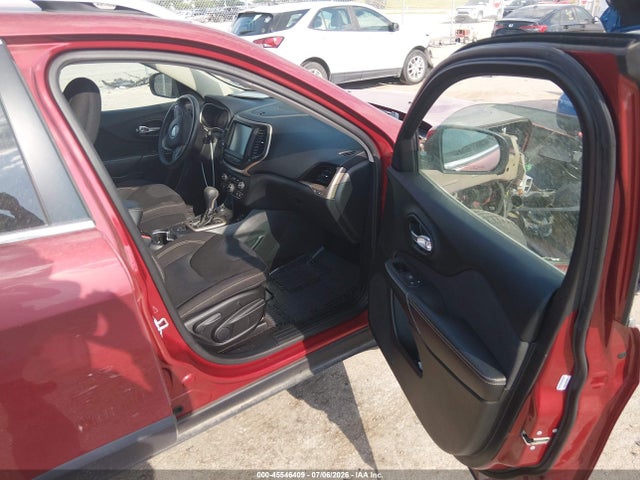 45546409 :رقم المزاد ، 1C4PJMCS2GW176006 vin ، 2016 Jeep Cherokee Latitude مزاد بيع