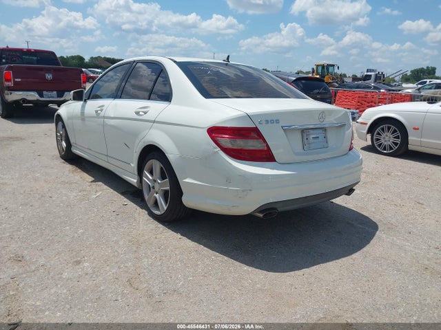 45546431 :رقم المزاد ، WDDGF5EB8AR090926 vin ، 2010 Mercedes-benz C 300 Luxury/sport مزاد بيع