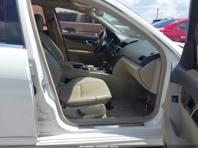 45546431 :رقم المزاد ، WDDGF5EB8AR090926 vin ، 2010 Mercedes-benz C 300 Luxury/sport مزاد بيع