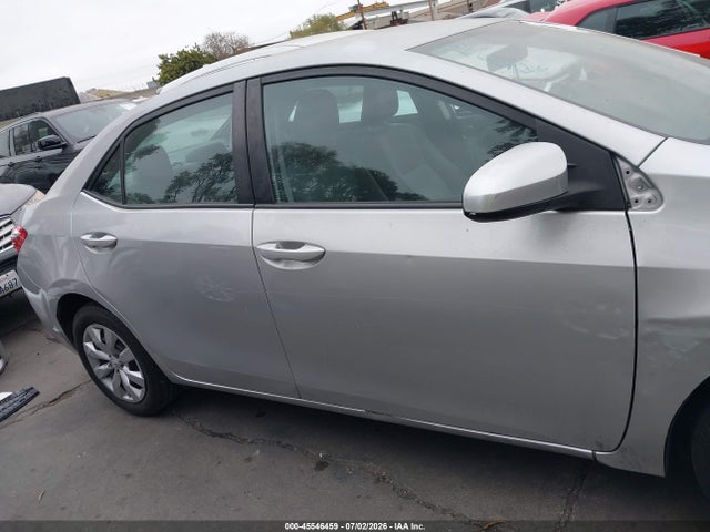 Toyota COROLLA LE 2016 5YFBURHE5GP416840 Image 14