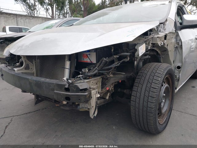 Toyota COROLLA LE 2016 5YFBURHE5GP416840 Image 6