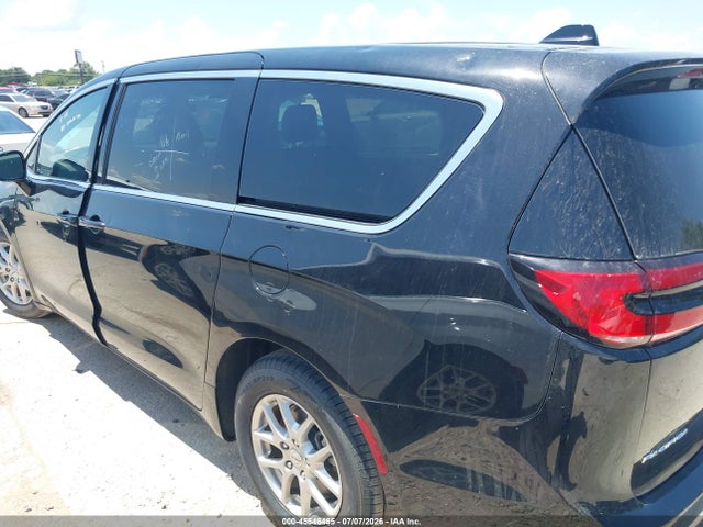 Auction sale of the 2025 Chrysler Pacifica Select, vin: 2C4RC1BGXSR562012, lot number: 45546465