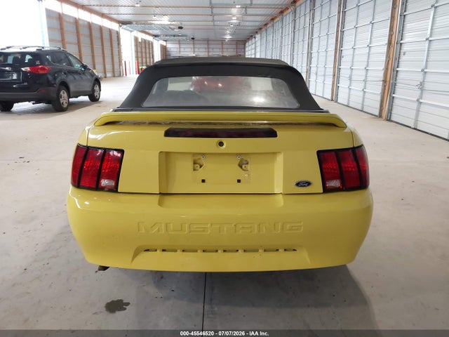 45546520 :رقم المزاد ، 1FAFP44401F139771 vin ، 2001 Ford Mustang مزاد بيع