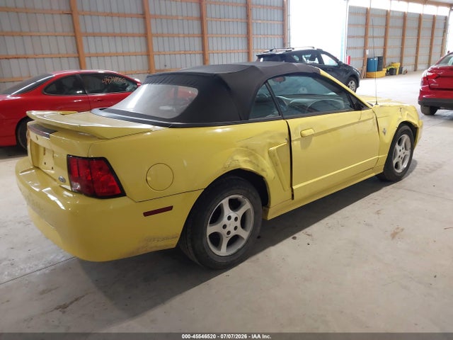 45546520 :رقم المزاد ، 1FAFP44401F139771 vin ، 2001 Ford Mustang مزاد بيع