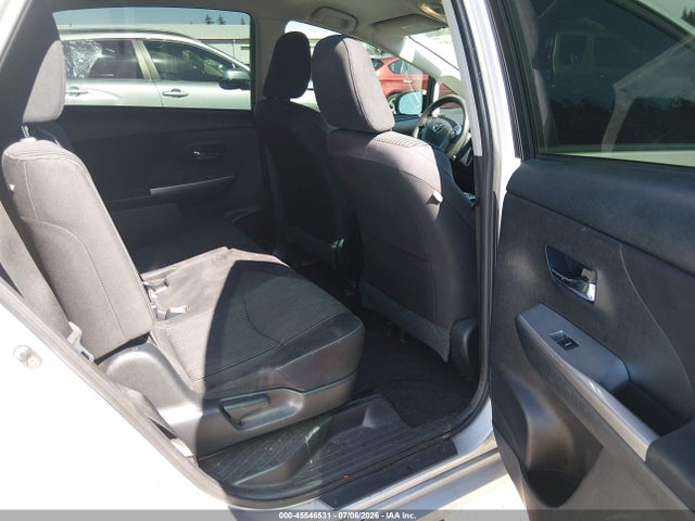 Toyota Prius V Two 2015 JTDZN3EU8FJ033059 Image 19