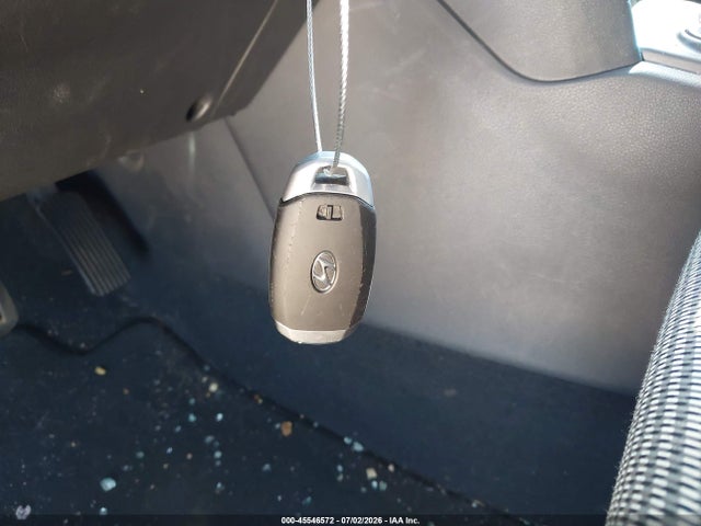 45546572 :رقم المزاد ، KM8K22AA7LU493433 vin ، 2020 Hyundai Kona Sel مزاد بيع