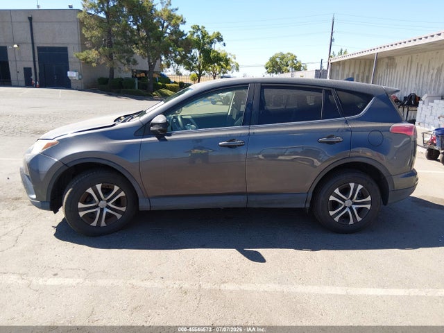 Toyota RAV4 LE 2017 JTMZFREV1HD106914 Image 14