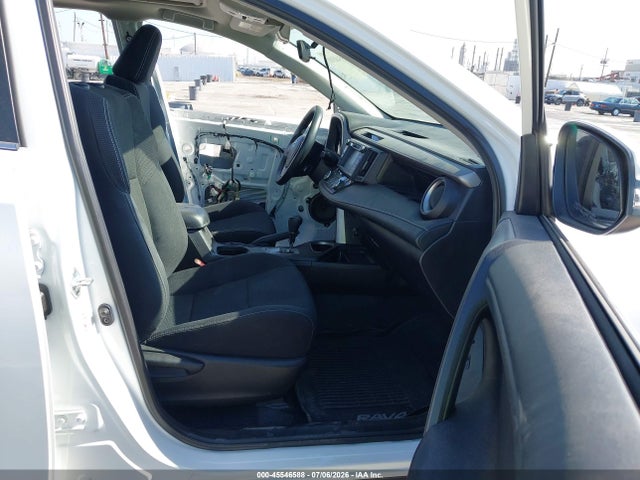 Toyota Rav4 Xle 2018 2T3RFREV6JW823687 Image 5