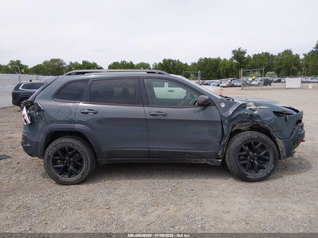 2015 Jeep Cherokee Trailhawk მანქანა იყიდება აუქციონზე, vin: 1C4PJMBS6FW752017, აუქციონის ნომერი: 45546589