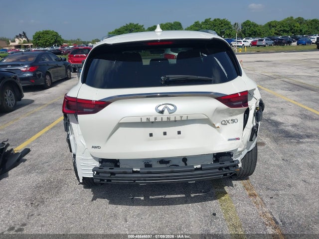 45546597 :رقم المزاد ، 3PCAJ5M38LF113669 vin ، 2020 Infiniti Qx50 Essential Awd مزاد بيع