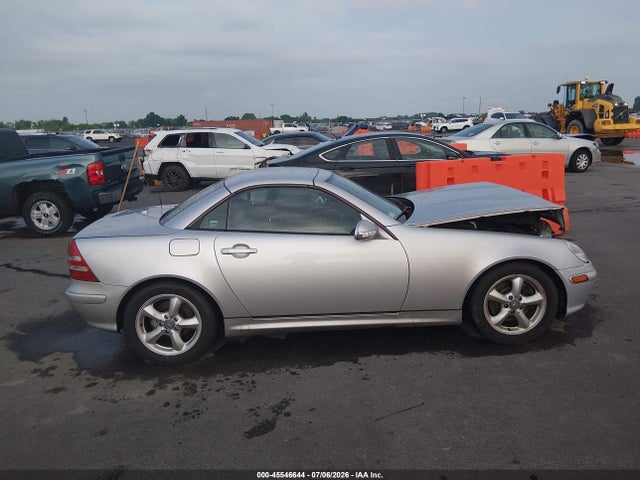 45546644 :رقم المزاد ، WDBKK65F83F297604 vin ، 2003 Mercedes-benz Slk 320 مزاد بيع