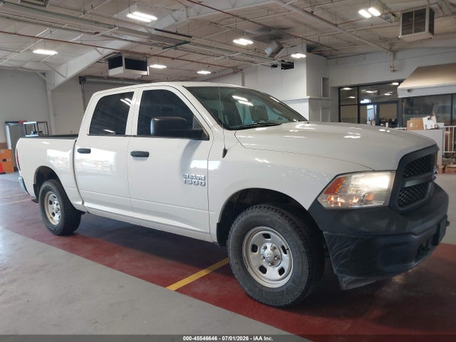1C6RR7KG7JS272462 RAM 1500 Tradesman 4x4 5&#039;7 Box
