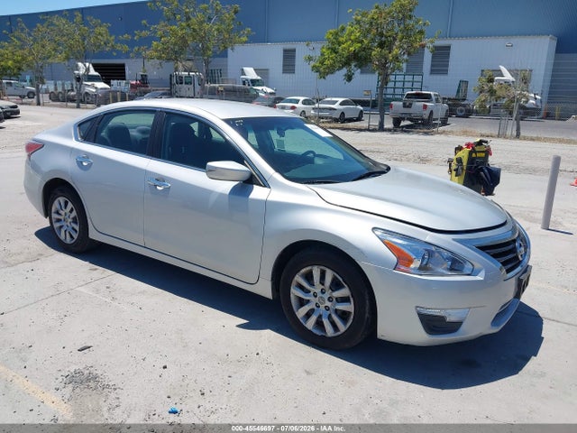 Nissan Altima 2.5/2.5 S/2.5 Sl/2.5 Sv 2015 1N4AL3AP4FN895258 главное изображение
