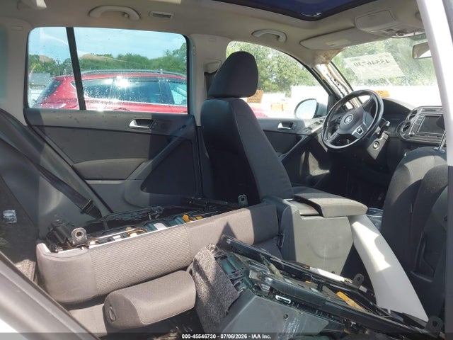 2013 Volkswagen Tiguan S მანქანა იყიდება აუქციონზე, vin: WVGBV3AXXDW598183, აუქციონის ნომერი: 45546730