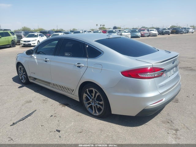 45546739 :رقم المزاد ، 3FA6P0RU1KR235351 vin ، 2019 Ford Fusion Hybrid Titanium مزاد بيع