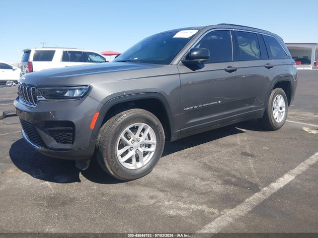 1C4RJHAG3RC263318 Jeep Grand Cherokee Laredo X 4x4