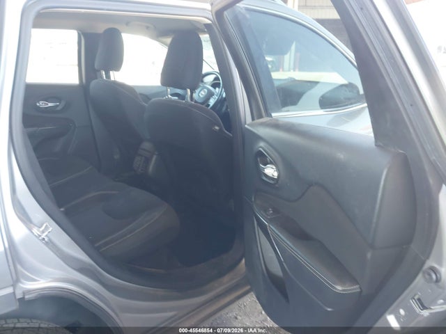 Jeep Cherokee Latitude 2015 1C4PJMCBXFW778215 Image 8