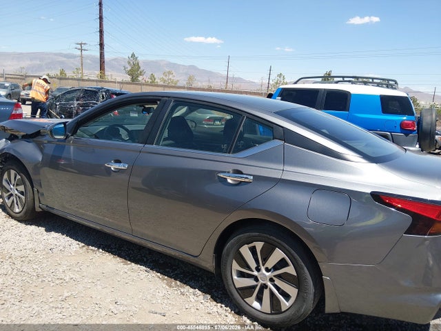 1N4BL4BV5NN424032 Nissan Altima S Fwd