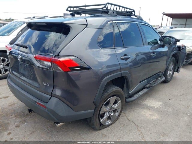 2022 Toyota Rav4 Xle მანქანა იყიდება აუქციონზე, vin: 2T3W1RFV3NW212666, აუქციონის ნომერი: 45546927