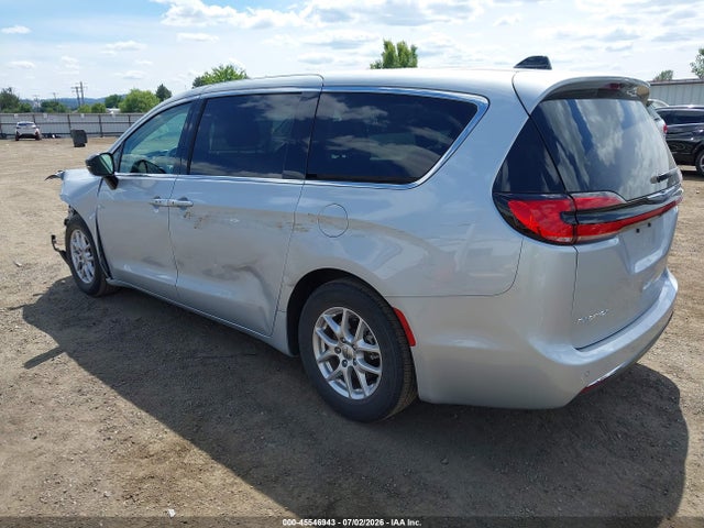 Auction sale of the 2024 Chrysler Pacifica Touring L, vin: 2C4RC1BG5RR133225, lot number: 45546943